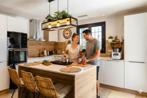 Villa Margot stunning pool beach 500 m