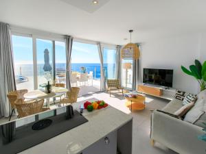 Apartment Ocean view sauna & Spa by Interhome