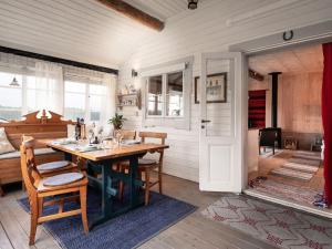 Holiday Home Viksjö Utsikten by Interhome