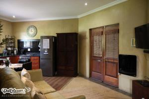 Olive & Ivy Cherry Grove 7