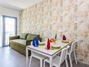 Apartment One Life Suites-6 by Interhome