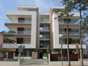 Apartment Iris Suite-5 by Interhome