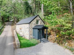 Holiday Home Wayside Bothy by Interhome