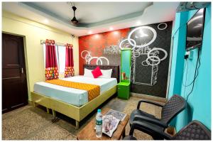 Hotel JK Seaside Inn Near Jagannath Temple - Fully Air Conditioning Deluxe Room - Free Wifie and Parking - Rooftop Sea View Hotel In Puri