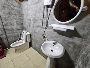 Koh Ngai Camping Restaurant @ Bar