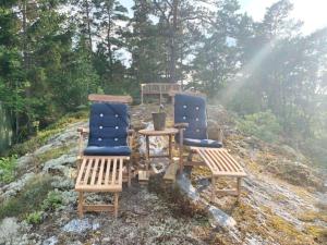 Cottage near the beach with guesthouse SE09165