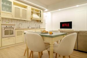 200mt MetroC Moderno per 5 persone al centro