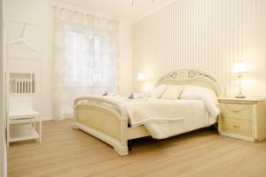 200mt MetroC Moderno per 5 persone al centro