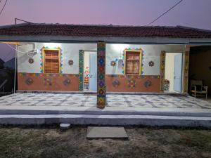 White Rann Homestay