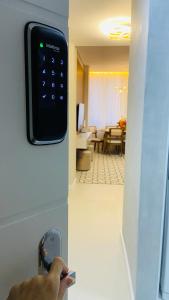 Apto Completo - 400mt da Praia - 2 Quartos - 2 Banheiros - Próx Copacabana Palace - 1 Vaga Estacionamento Somente Para Veiculo Pequeno e Medio