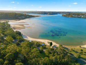 SaltNest - A calm and modern retreat by the sea