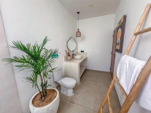 Cozy Hidden 2BR Villa Tintin with Pool & Rooftop