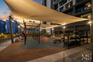 Luxury High Floor 1BHK Burj and Canal Views
