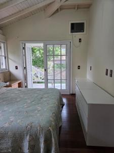 Cobertura ensolarada, confortável e tranquila