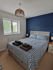 Cosy 2-Bedroom Home in Weston