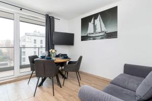 Świętej Barbary Bright Apartments Next to Granary Island by Noclegi Renters