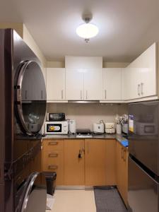 Cozy Modern- King Bed- City View