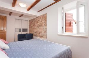 Carera Corner 1BDR Apartments by Irundo