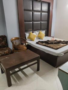 hotel R Dx Arakashan Road - Near New Delhi Railway Dtation
