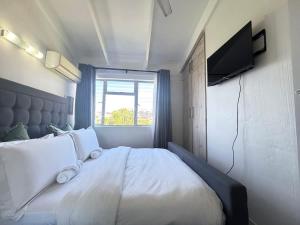 Salt Rock Ocean Breeze Suite - Sleeps 4