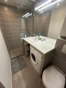 Parisian Hideaway - Heart of Montmartre, Abbesses