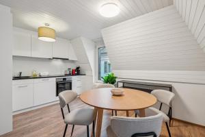 Cozy 1BR in city center - Color 31