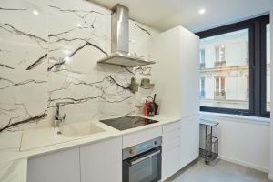 Spacious Apartement center of Paris Montmartre