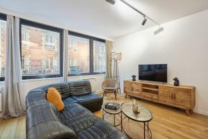 Spacious Apartement center of Paris Montmartre