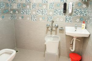 Tree Park-2BHK, Near US Consulate, Gachibowli