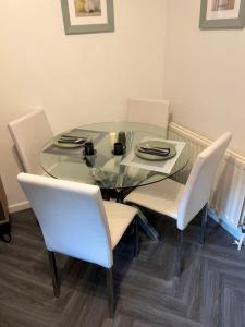 Home in Whickham Perfect for Work or Leisure - Pass the Keys