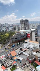 Modern Studio close by La Carolina Metro station