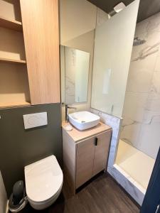 T2 neuf RDC, Terrasse, Parking privé, Calme