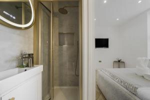 Stylish Kentish Town HomePrivate Garden Jacuzzi