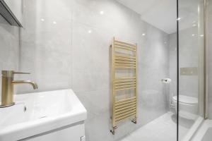 Stylish Kentish Town HomePrivate Garden Jacuzzi