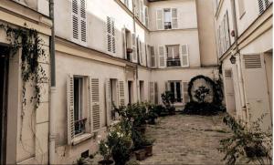 Parisian Hideaway - Heart of Montmartre, Abbesses