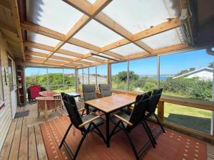 Cottage near beach and jetty SE09159