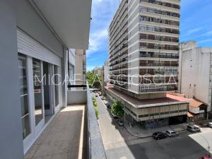 Departamento céntrico con balcón al frente