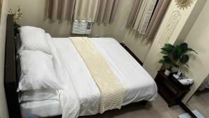 T3 Airport Condo Escape by JM and Ian