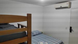 Recanto Caraguá, 2 Suites com Ar Cond, Piscina e Churrasqueira