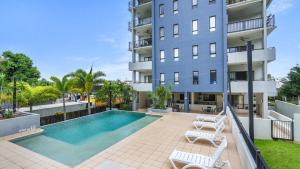 Moon Dusk Loft on Accent