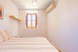 Suites Toro La Latina -AH