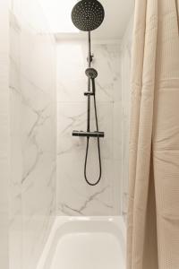 Cité des Fleurs Paris17- Cozy Junior OneBedroom-4p