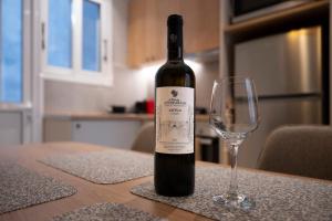 Bright & Cozy 2BR, Thissio heart