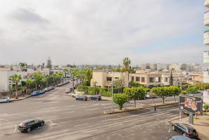 Luxury Central 3BR 5min from Beach & Shopping