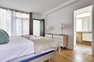 Magnifique appartement proche Champs-Elysees