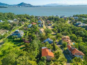 Casa em Condomínio Fechado Frente-Mar DU6645