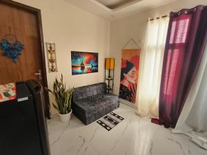 CITY VIEW Private 1BHK Flat in South Delhi