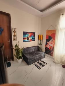 CITY VIEW Private 1BHK Flat in South Delhi