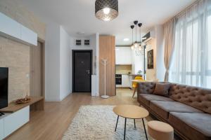 Class Residence 24 Premium 2BR Apartment