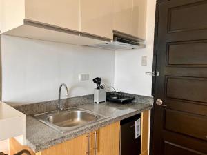 15th Flr Aesthetic Nook for 4 near Ayala Mall